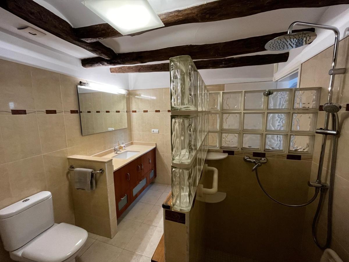 Apartaments Rurals Cal Parro, Batea Exteriér fotografie